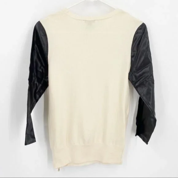 Ann Taylor XS Cream Sweater with Black Faux Leather Sleeves Zipper Accent - Picture 3 of 7